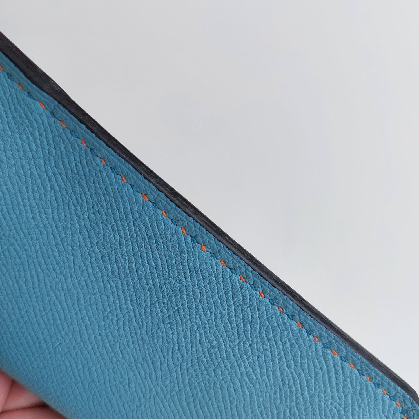 Etui à lunettes en Cuir de Luxe upcyclé - couleur Turquoise clair- cousu main